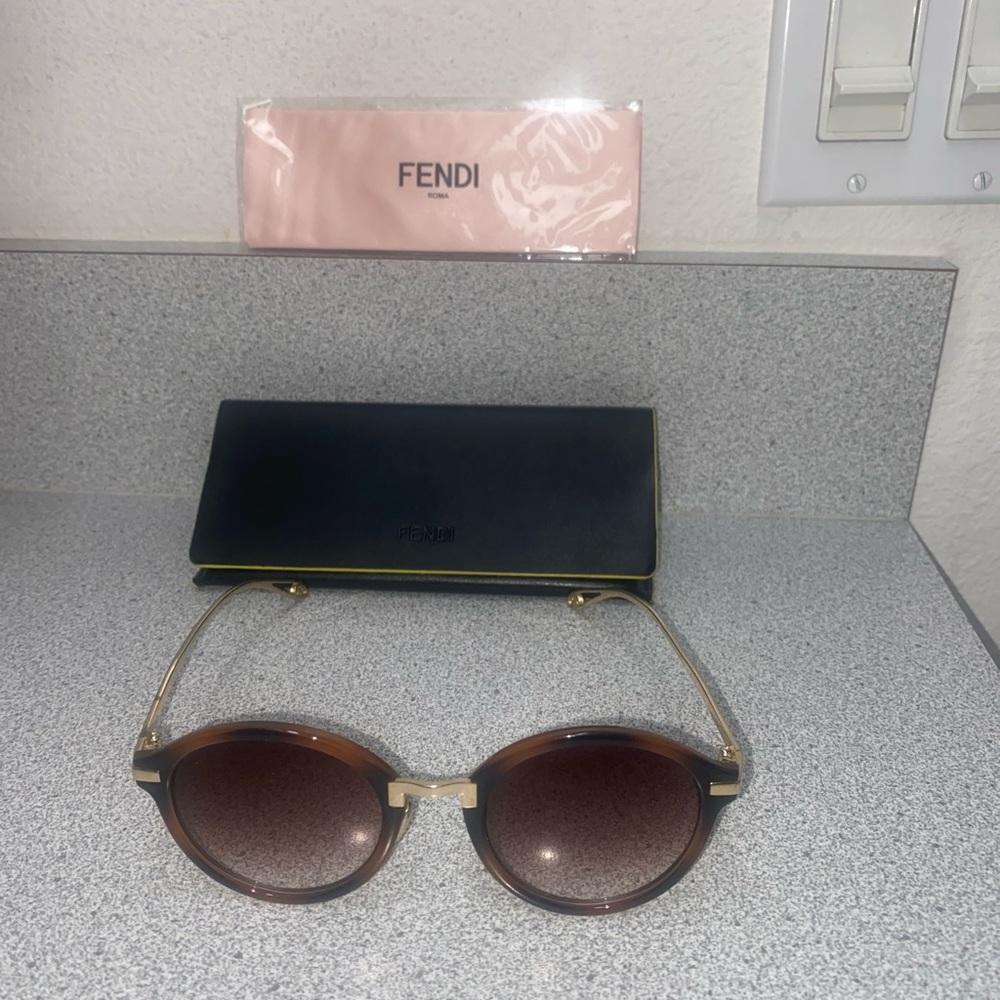Fendi 9707 C3 Tortoise Shell Round Gradient Sunglasses 49-22-138 NWOT - Picture 4 of 11